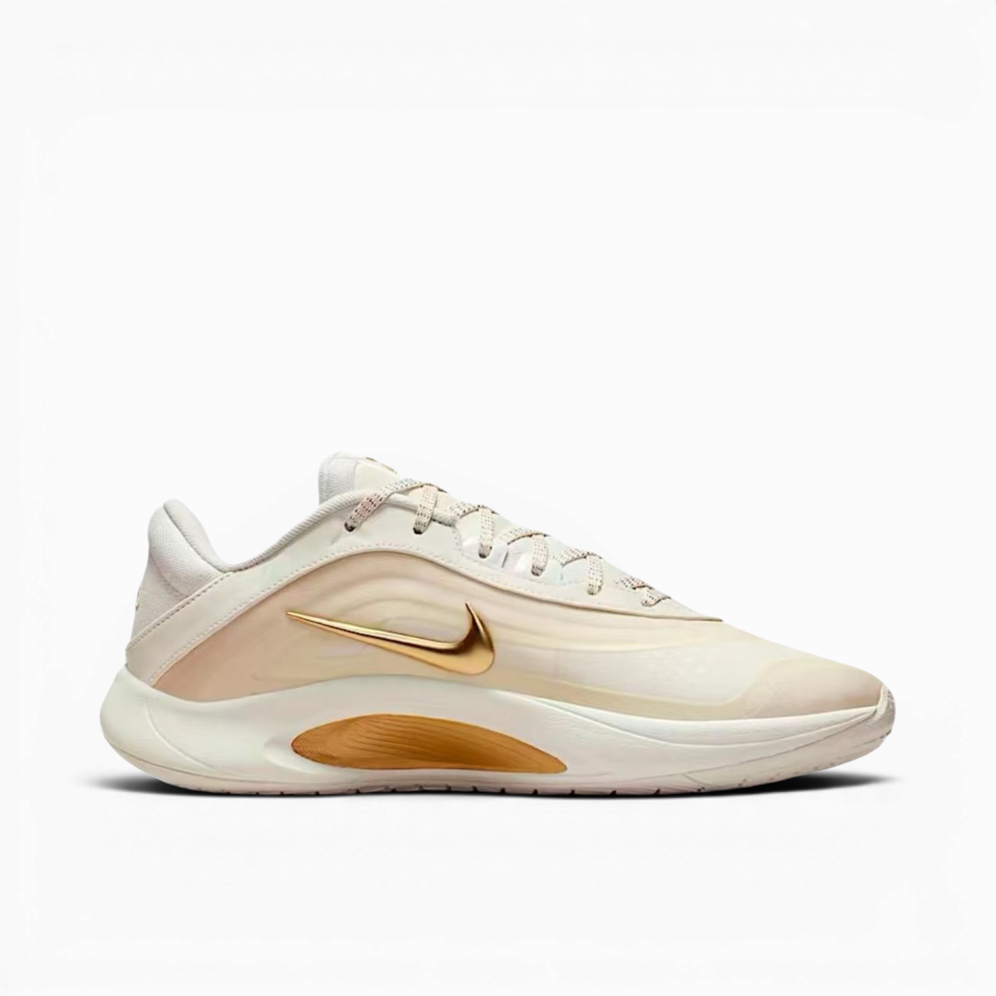 Nike-Aja-Wilson-AOne-Gold-Dynasty-FZ8605-102-(3)